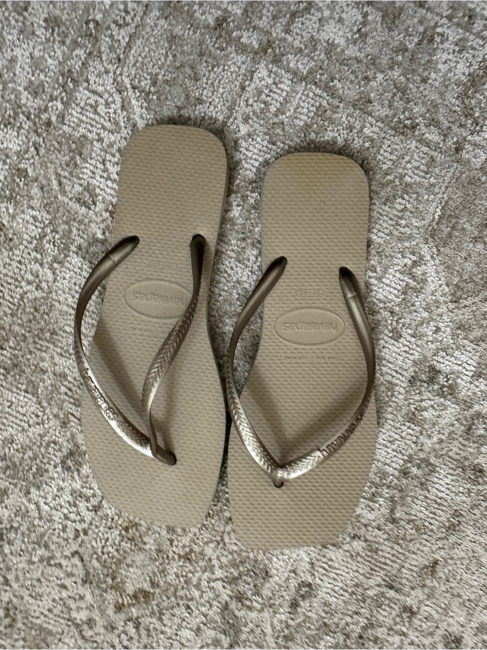 Havaianas Women's Slim Flip Flops in Taupe with Metallic Straps